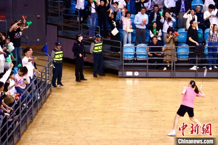 六位羽坛名将齐聚宁德 世界冠军邀请赛点燃山海