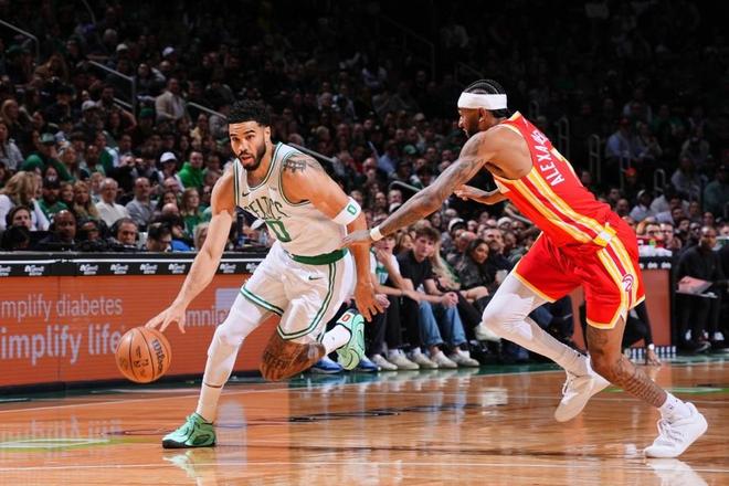 塔图姆率凯尔特人逆转老鹰 防守反击成关键