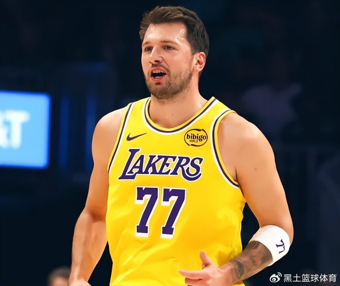 东契奇背靠背砍60分+防守质变 湖人8连胜冲击总冠